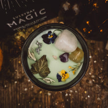 Load image into Gallery viewer, RIPENED FIG & APPLE SCENTED | LIMITED EDITION CANDLE