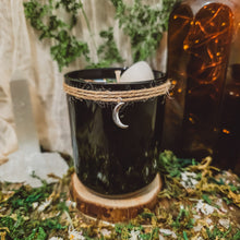 Load image into Gallery viewer, GINGERBREAD HOUSE SCENTED CANDLE