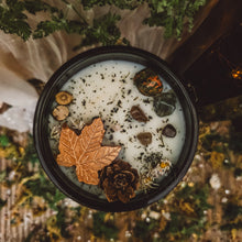 Load image into Gallery viewer, AUTUMN LEAVES SCENTED CANDLE